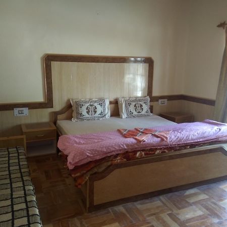 Gangs-Shun Homestay Leh Exteriör bild