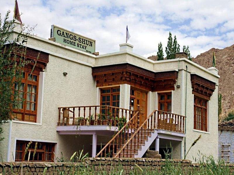 Gangs-Shun Homestay Leh Exteriör bild